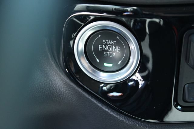 Used 2025 Chevrolet Silverado 1500 LT RWD image 30