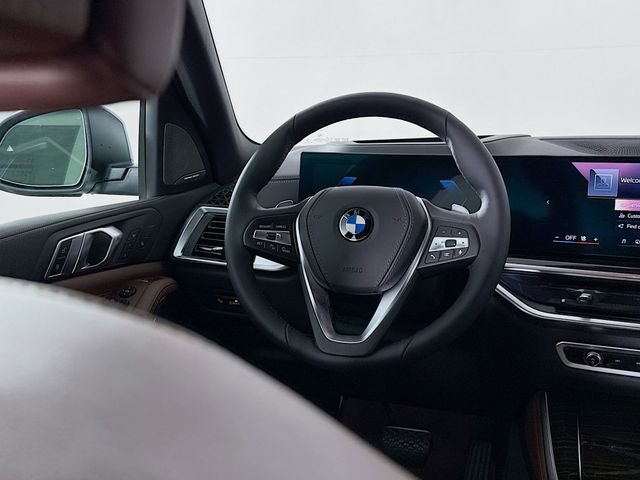 Used 2026 BMW X5 xDrive40i w/ Climate Comfort Package image 11