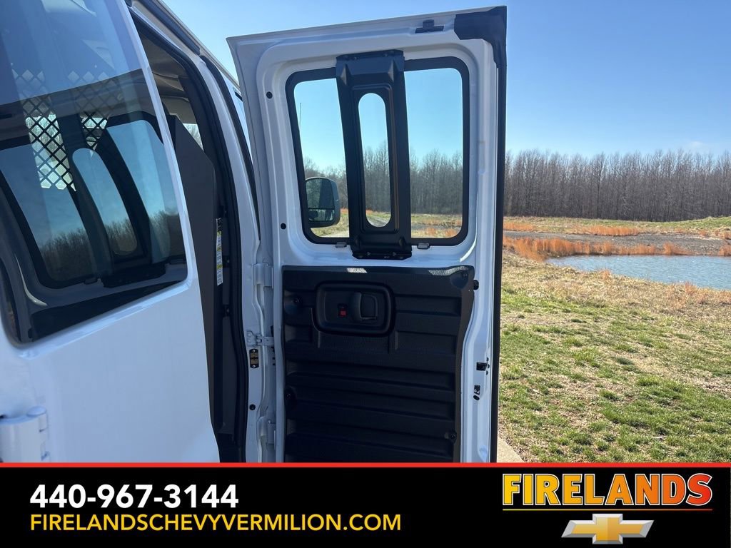 New 2024 Chevrolet Express 2500 w/ Driver Convenience Package image 32