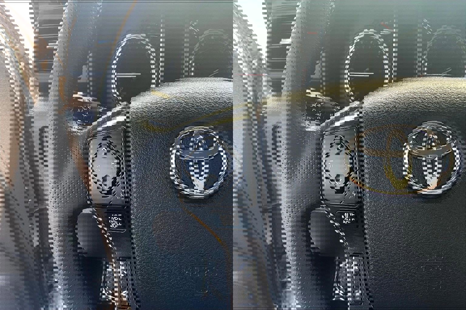 Used 2023 Toyota 4Runner TRD Off-Road image 23