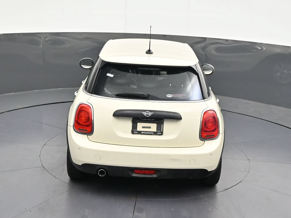 Used 2019 MINI Cooper 4-Door Hardtop w/ Signature Upholstery Package FWD image 19