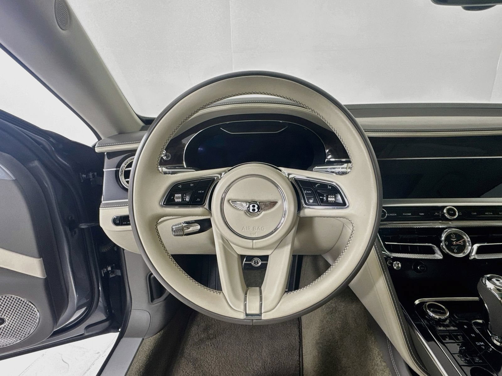 Certified 2022 Bentley Flying Spur W12 AWD/4WD image 12