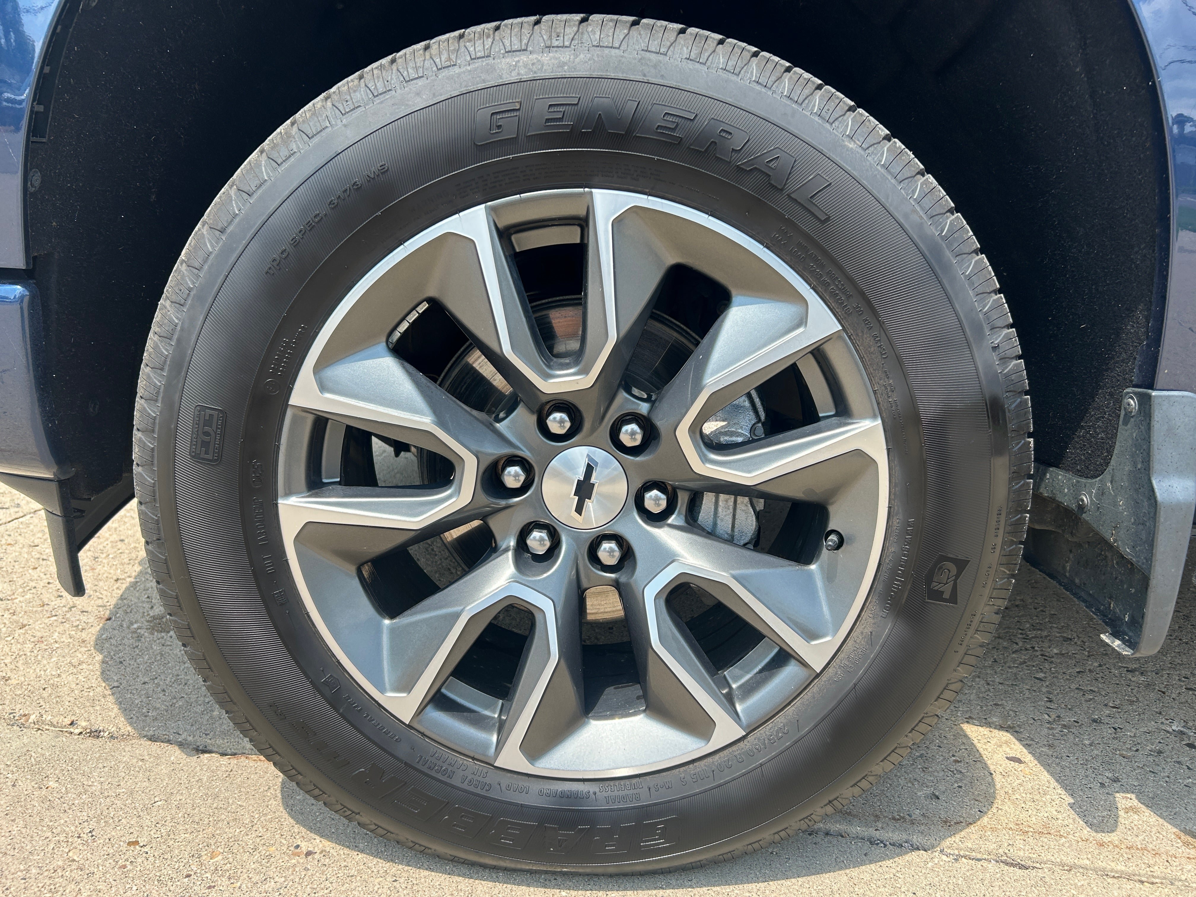 Used 2023 Chevrolet Silverado 1500 RST AWD/4WD image 10