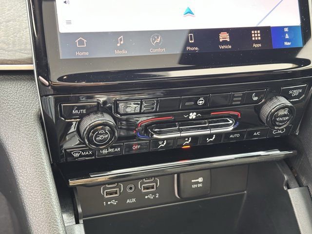 New 2025 Jeep Grand Cherokee Limited w/ Trailer Tow Package image 32