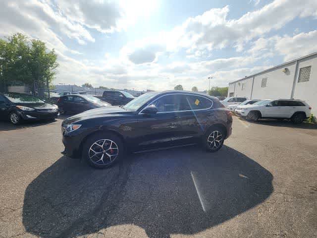 Used 2021 Alfa Romeo Stelvio Ti AWD/4WD image 24