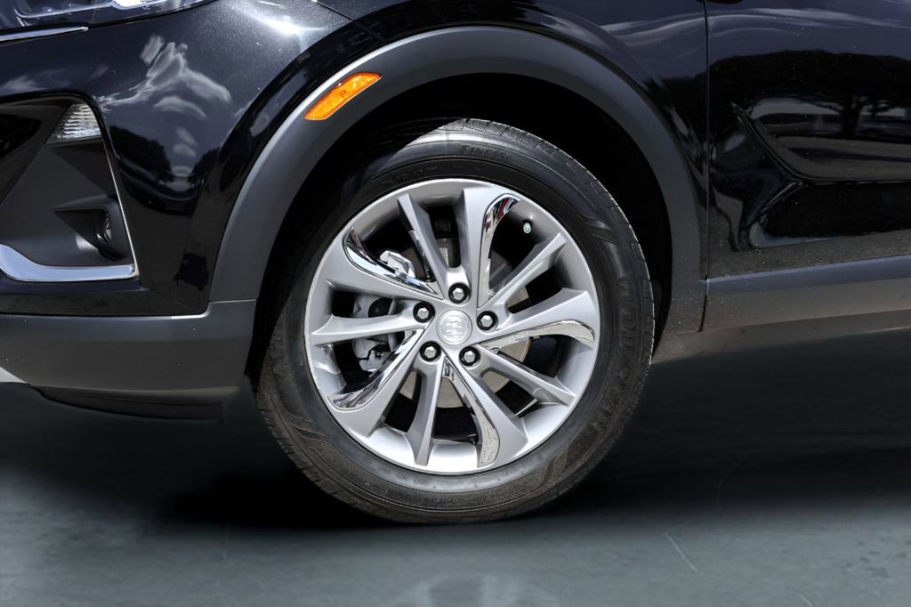 Used 2023 Buick Encore GX Essence w/ Experience Buick Package FWD image 4