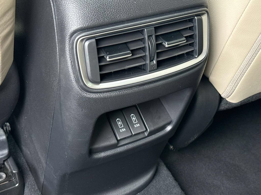 Used 2018 Honda CR-V Touring image 22
