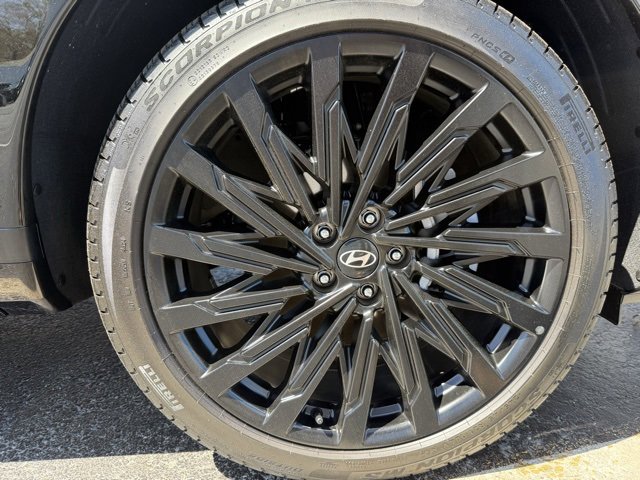 Used 2025 Hyundai Santa Fe Calligraphy image 10