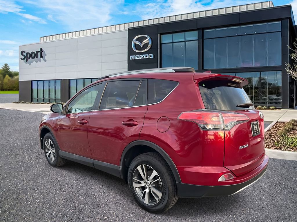 Used 2018 Toyota RAV4 XLE image 5