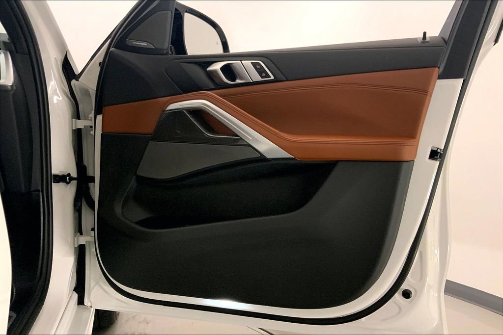 Certified 2025 BMW X6 M60i AWD/4WD image 25