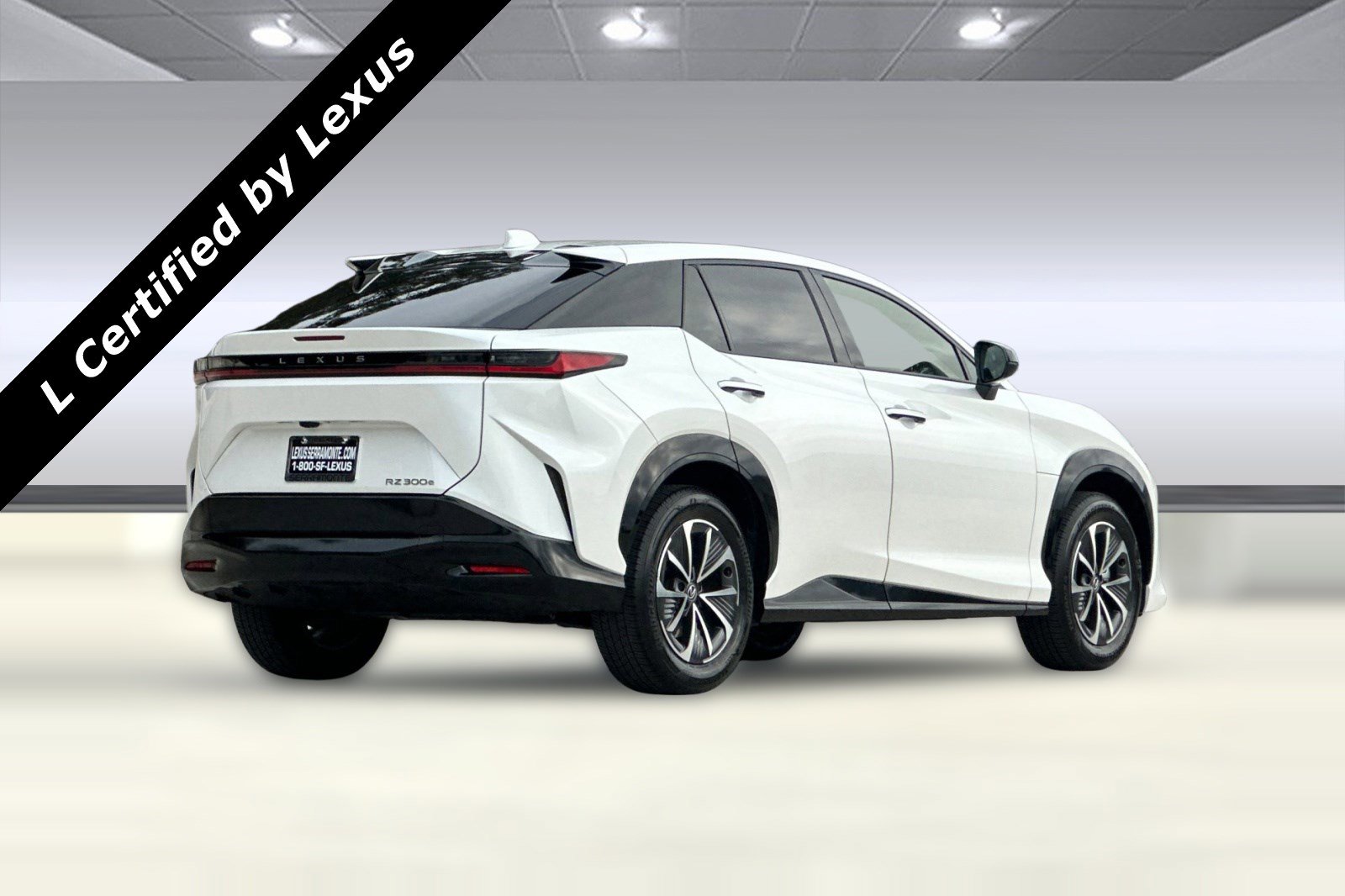 Used 2025 Lexus RZ 300e image 9