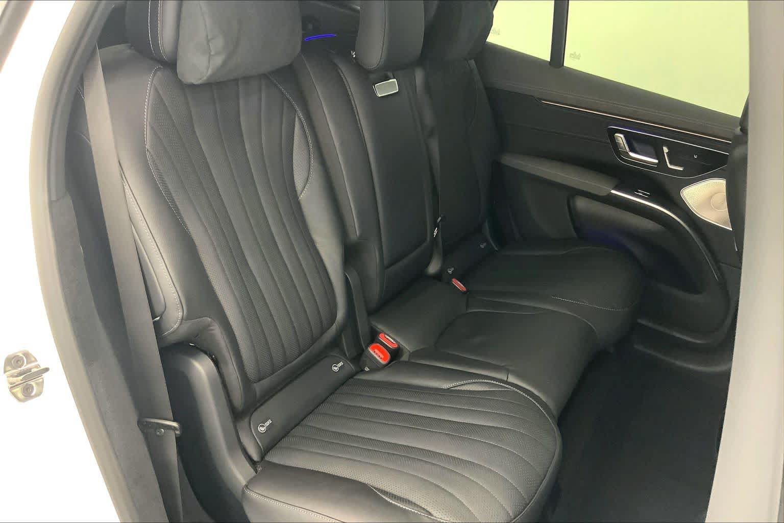 New 2027 Mercedes-Benz EQS 400 4MATIC SUV image 13