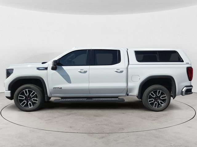 Used 2025 GMC Sierra 1500 AT4 w/ Technology Package AWD/4WD image 7