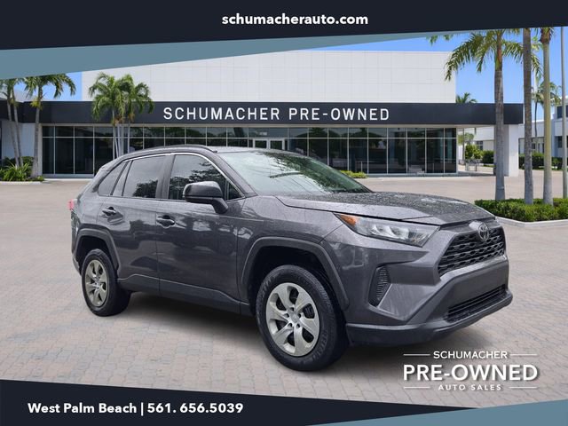 Used 2019 Toyota RAV4 LE FWD image 1