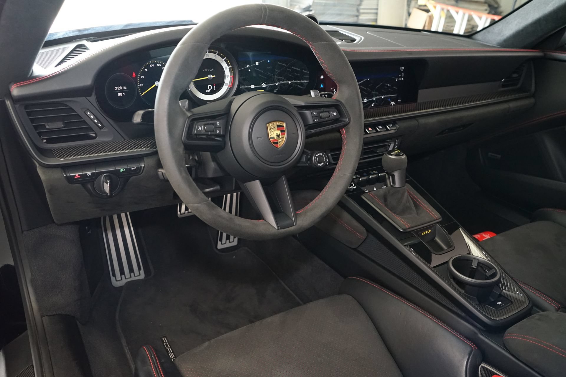 Used 2022 Porsche 911 GT3 RWD image 11