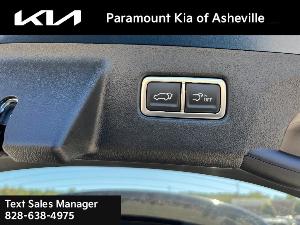Certified 2025 Kia Sorento EX image 28