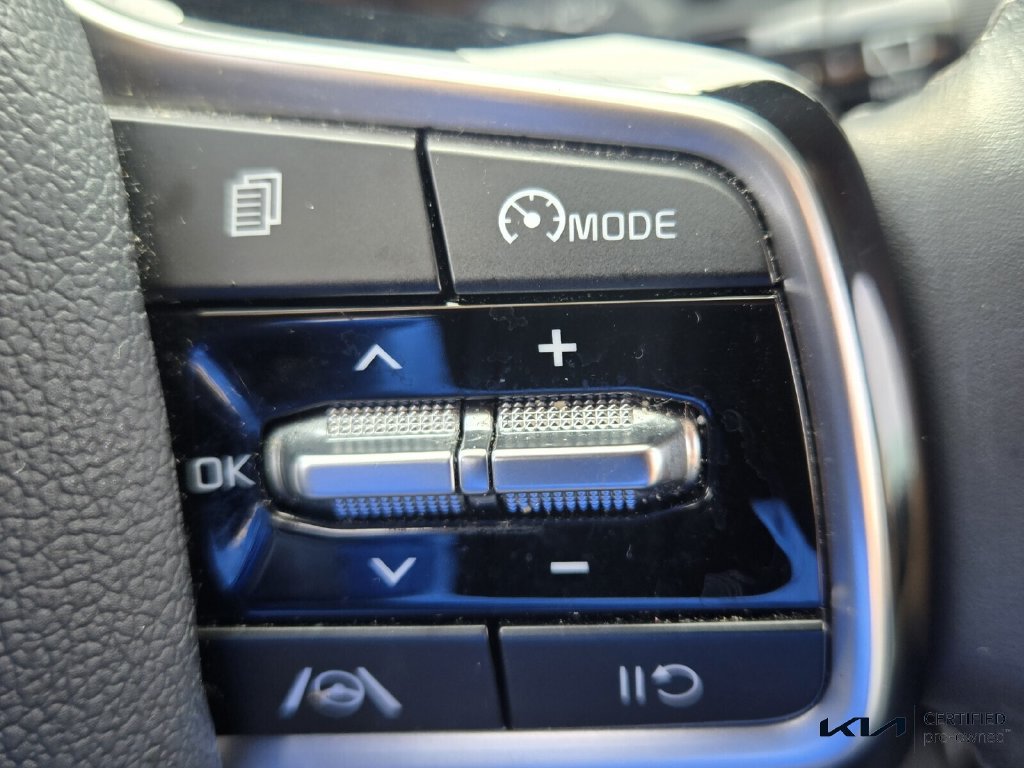 Certified 2022 Kia Sorento S FWD image 26