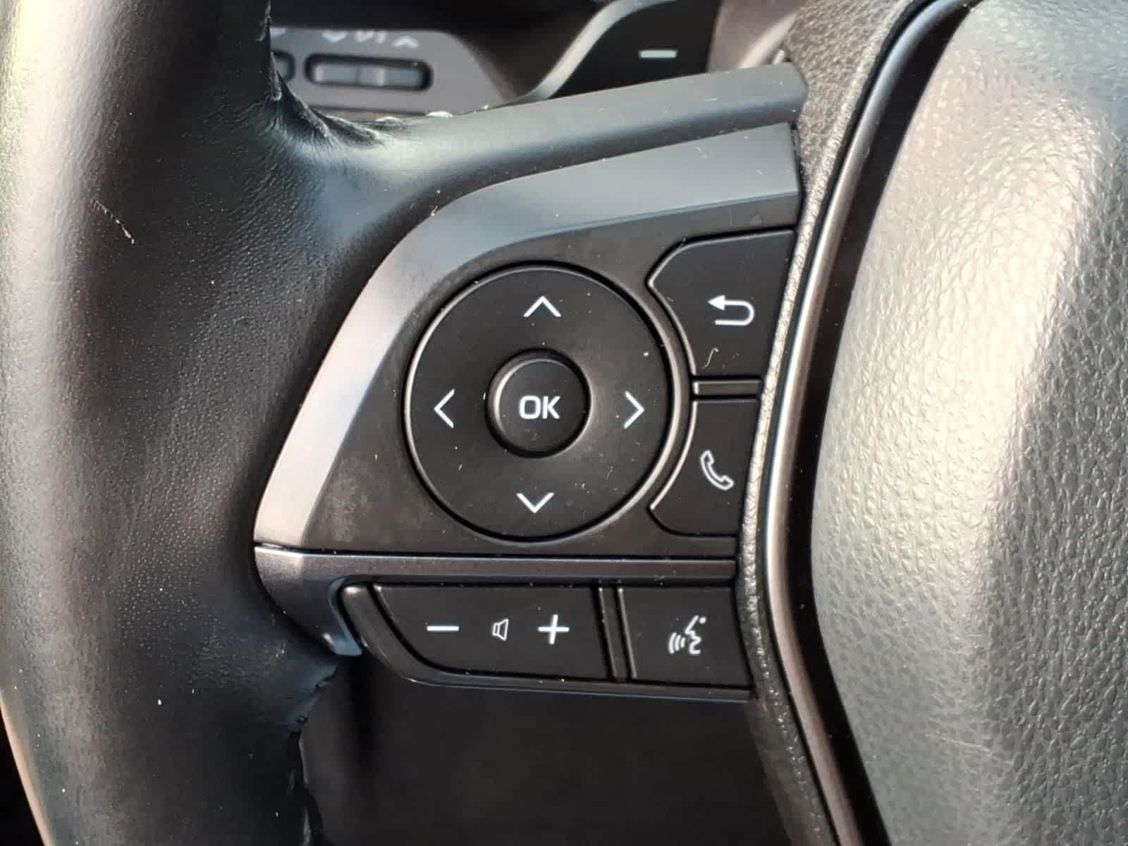 Used 2021 Toyota Camry XSE FWD image 17