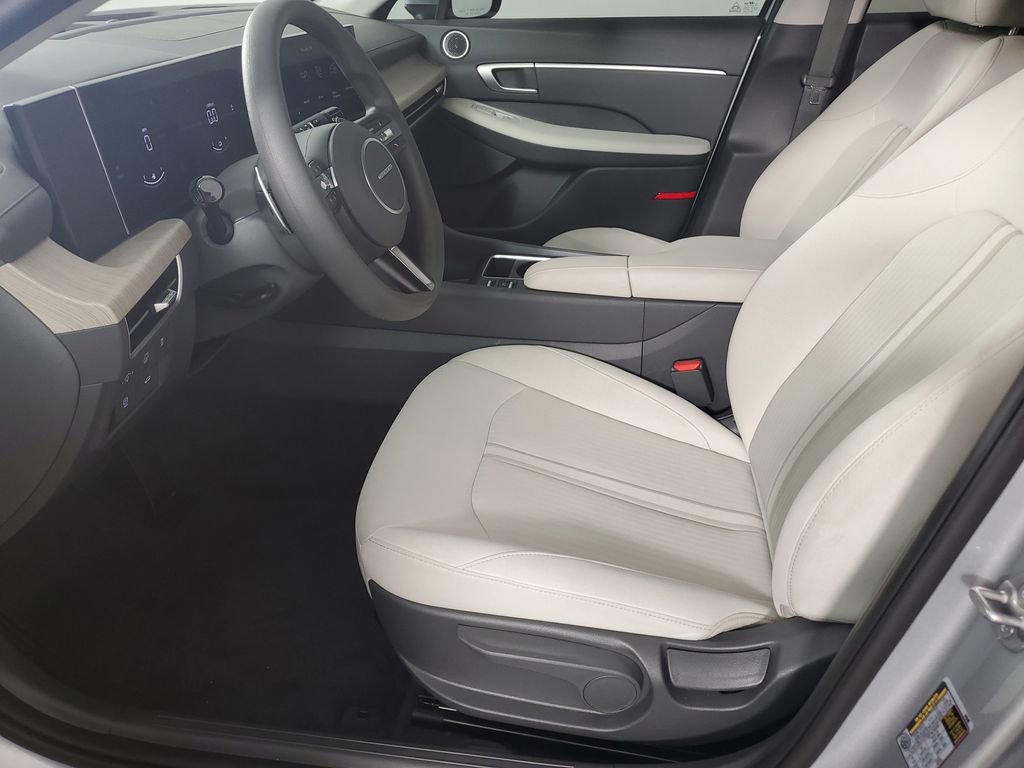 Used 2026 Hyundai Sonata Blue FWD image 11