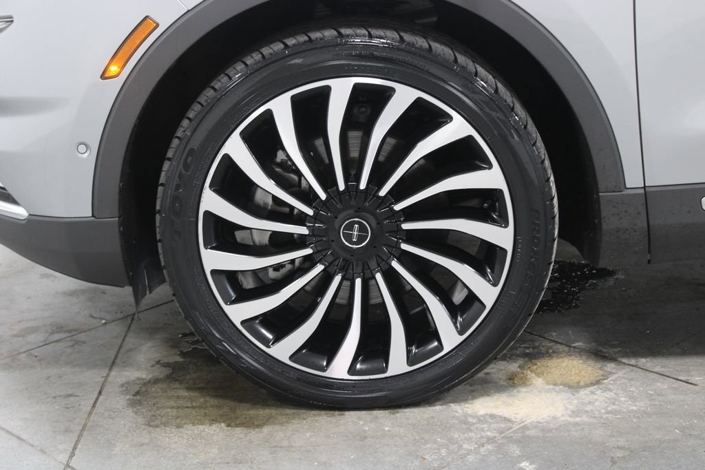Used 2023 Lincoln Nautilus Black Label AWD/4WD image 19