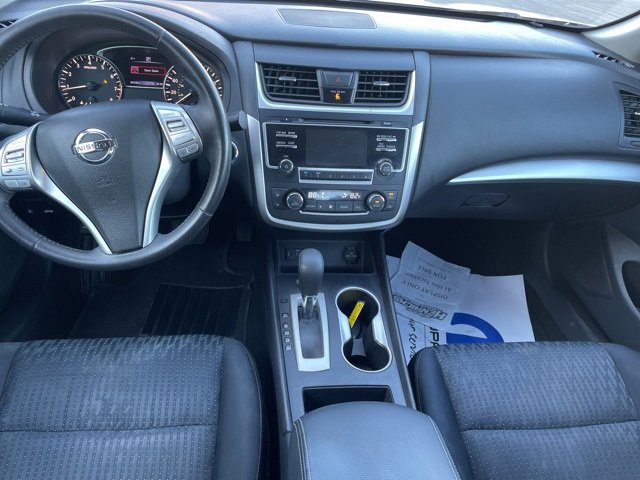 Used 2017 Nissan Altima 2.5 SV image 14