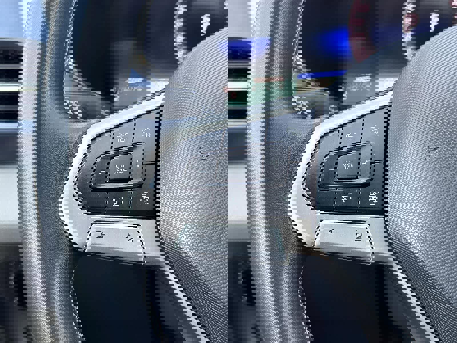 Used 2022 Volkswagen Taos SE image 10