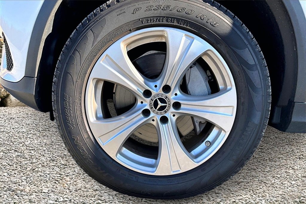 Used 2018 Mercedes-Benz GLC 300 4MATIC image 8