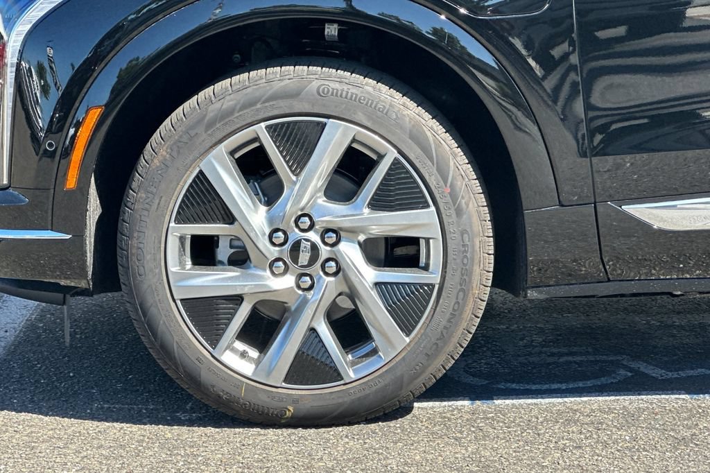 New 2027 Cadillac Optiq Luxury RWD image 28