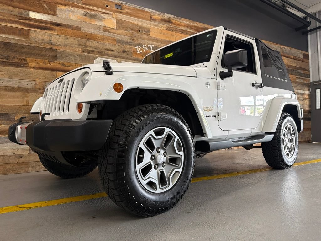Used 2013 Jeep Wrangler Sahara w/ Connectivity Group AWD/4WD image 2
