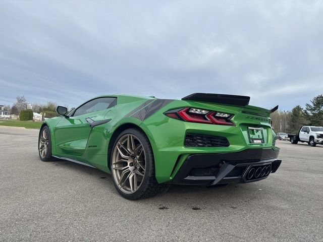 Used 2026 Chevrolet Corvette Z06 RWD image 2