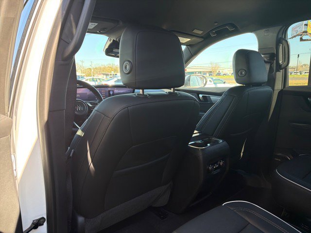 Used 2025 Buick Enclave Preferred image 26