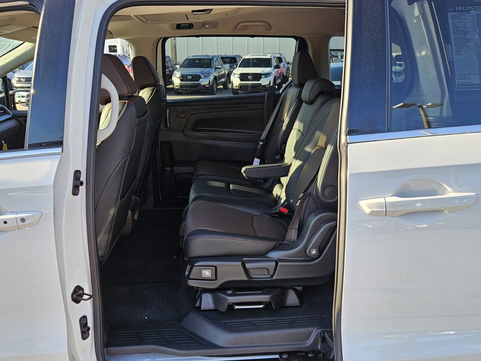 New 2026 Honda Odyssey Elite image 13