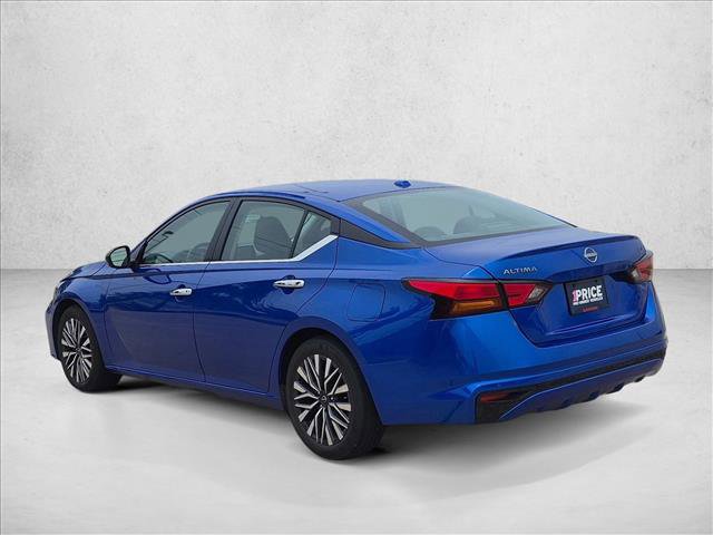 Used 2025 Nissan Altima 2.5 SV FWD image 7