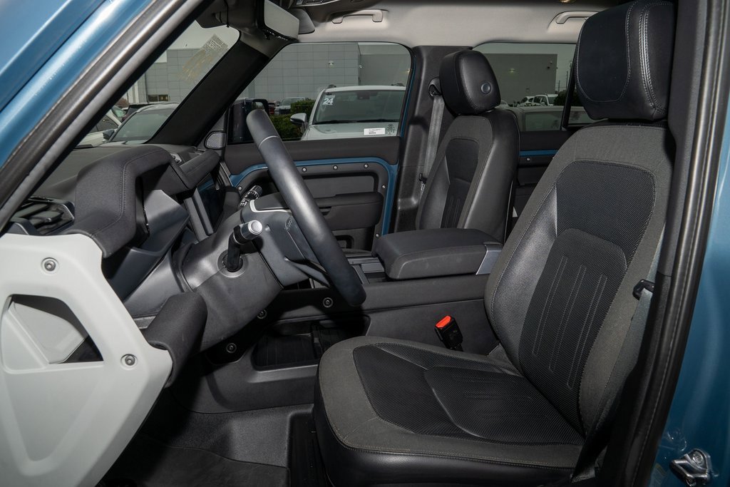 Used 2020 Land Rover Defender 110 SE image 14