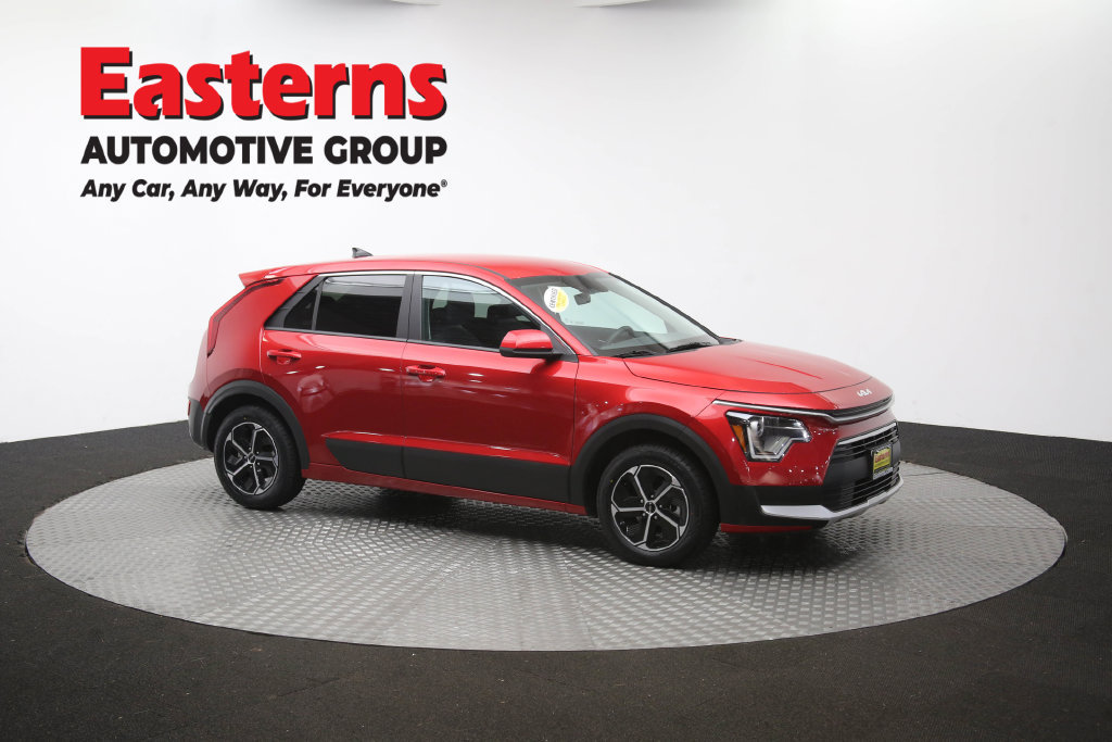 Used 2025 Kia Niro LX FWD image 47
