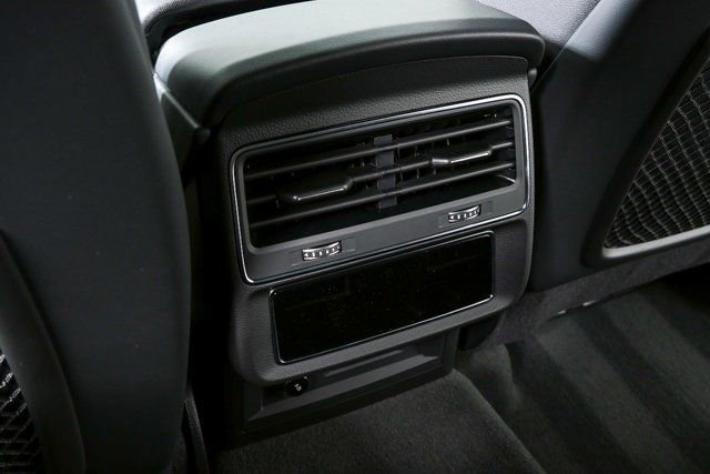 New 2026 Audi Q8 Premium Plus image 22