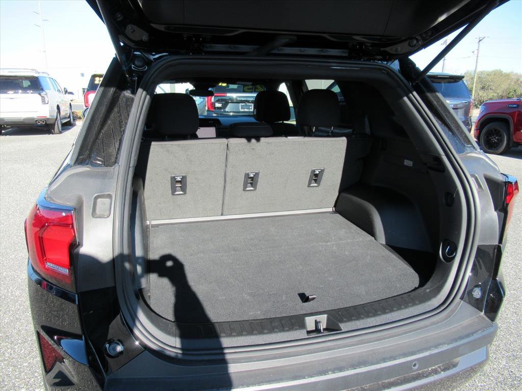 Used 2025 GMC Terrain Elevation image 26