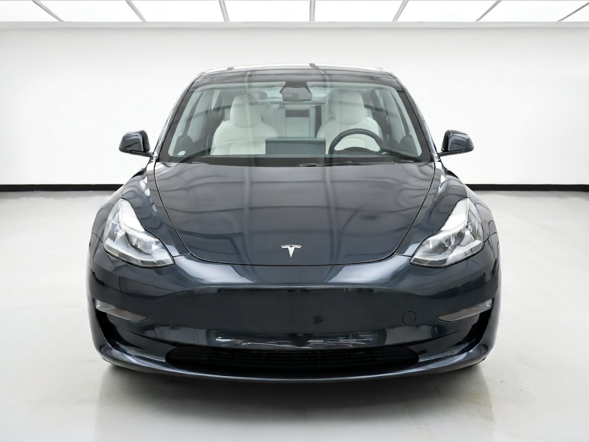Used 2023 Tesla Model 3 Standard Range RWD image 2