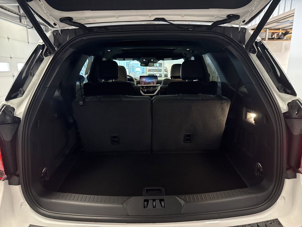 New 2026 Ford Explorer Tremor w/ Tremor Ultimate Package image 32