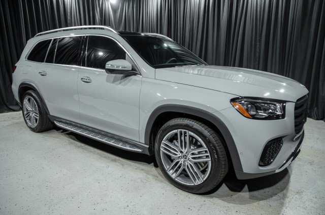 New 2026 Mercedes-Benz GLS 450 4MATIC image 3