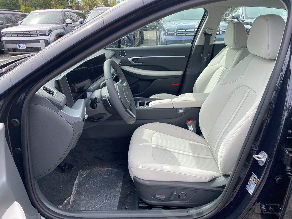 New 2026 Hyundai Sonata SEL AWD/4WD image 12