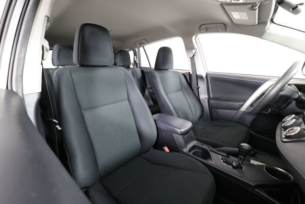 Used 2015 Toyota RAV4 LE AWD/4WD image 25