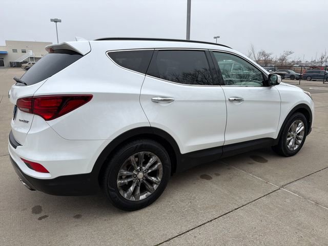 Used 2017 Hyundai Santa Fe Sport 2.0T image 5