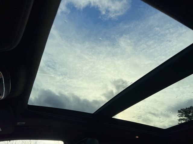 Used 2017 Jeep Grand Cherokee Overland image 37