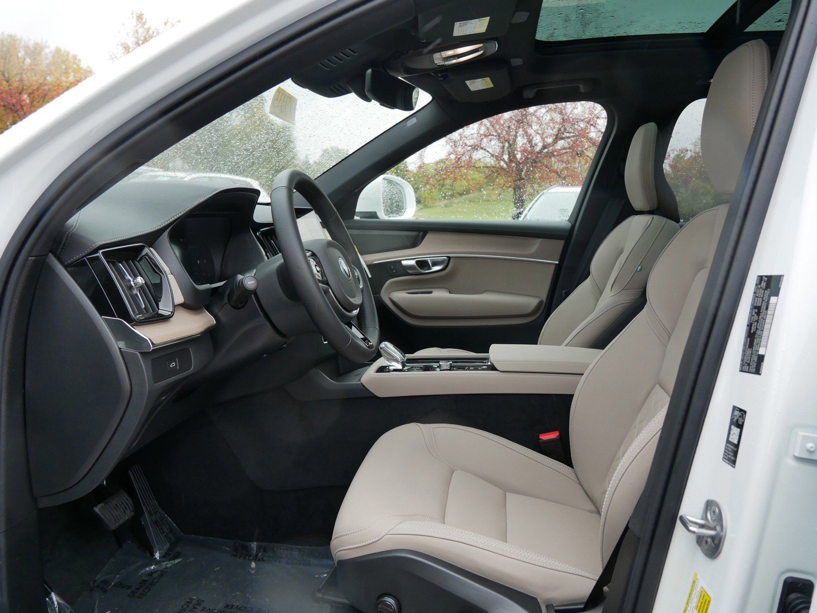 New 2026 Volvo XC90 B6 Plus image 5