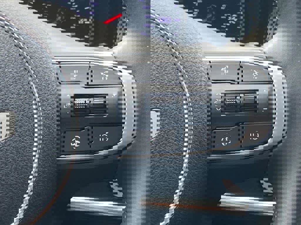 Used 2023 Kia K5 EX image 13