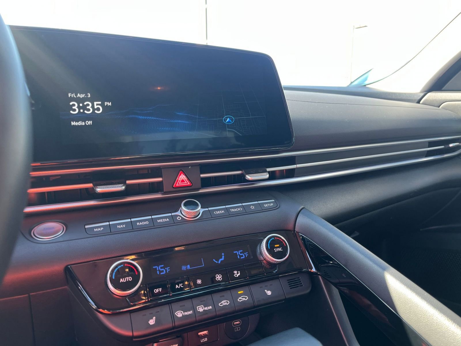 Used 2025 Hyundai Elantra SEL FWD image 21