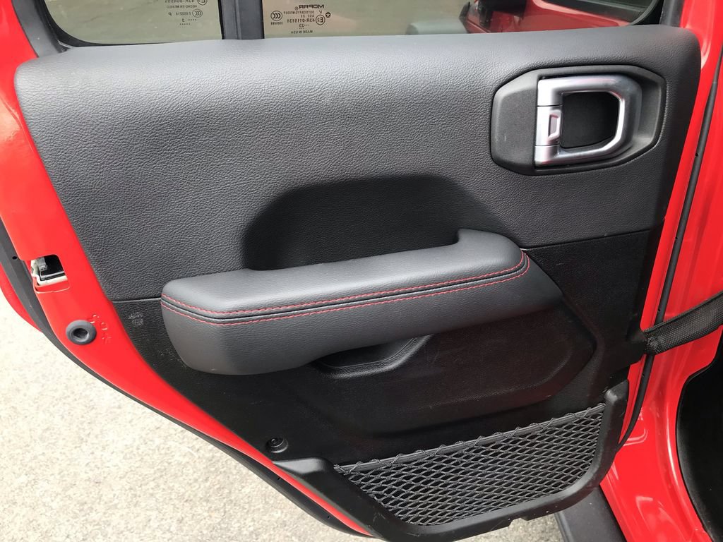 Used 2023 Jeep Wrangler Unlimited Rubicon 4xe AWD/4WD image 13