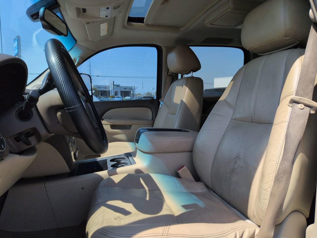 Used 2010 GMC Sierra 2500 SLT w/ Entertainment Package image 10