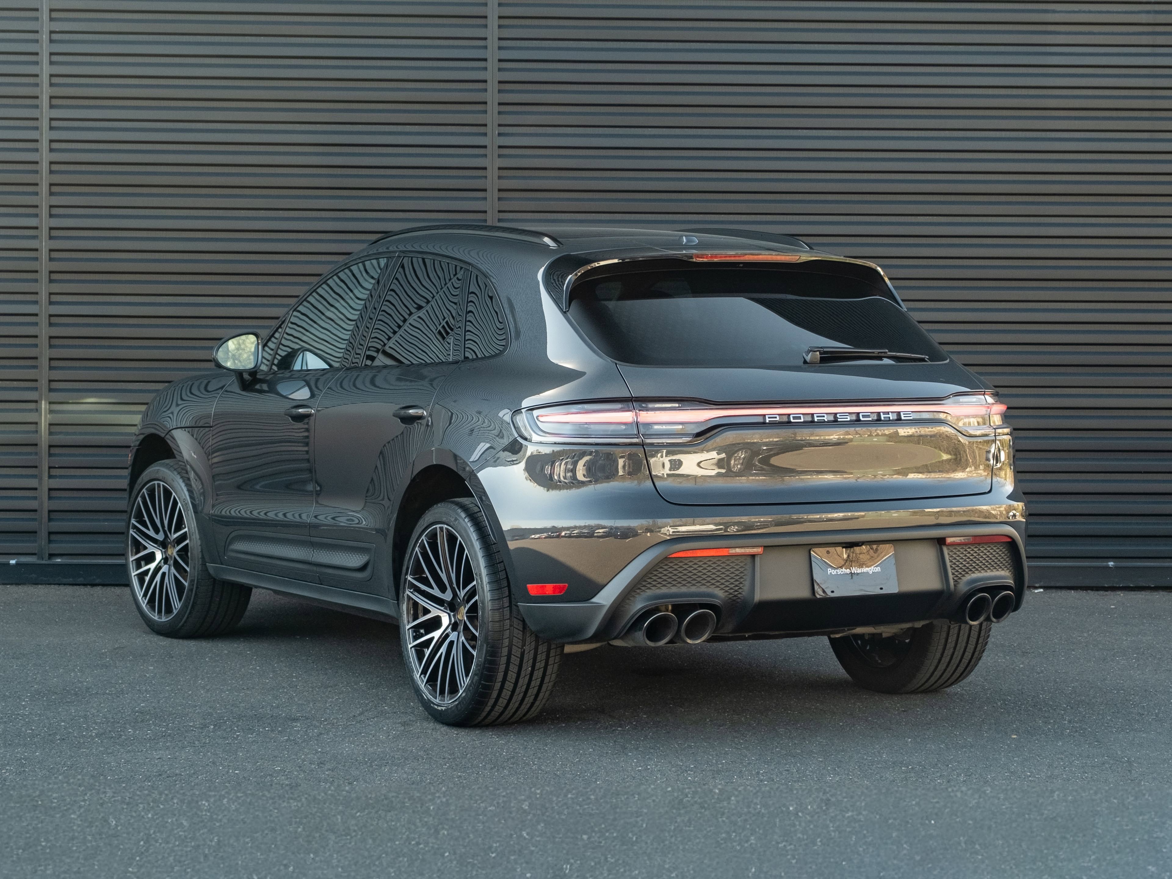 Certified 2026 Porsche Macan image 3